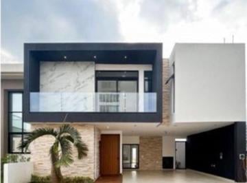 Casa de 4 habitaciones, Alvarado · Venta de Casa con 4 Recamaras y Alberca en Playas del Conchal