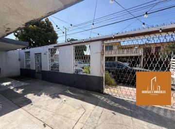 Casa · 240m² · 3 Recámaras · 3 Estacionamientos · Casa en Renta Las Puentes