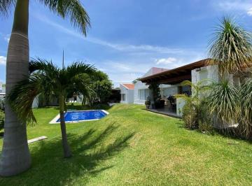 Casa · 153m² · 4 Recámaras · 2 Estacionamientos · Casa en Condominio en Venta en Colinas de Santa Fe