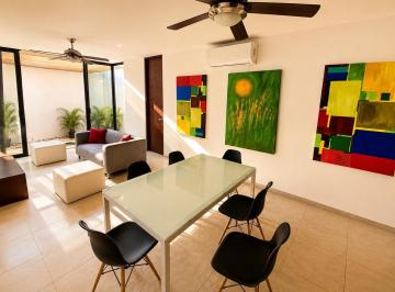 Casa · 100m² · 2 Recámaras · 2 Estacionamientos · Townhouse en Renta Amueblado en Montebello, Mérida