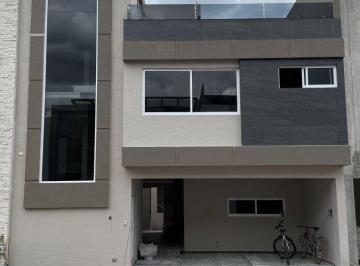 Casa de 4 habitaciones, San Pedro Cholula · Casa en Venta Fraccionamiento Arboreto