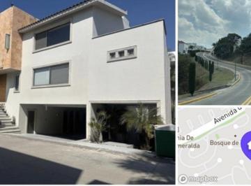 Casa Familiar amplia con Seguridad en Venta en Bosque Esmeralda · Casa Familiar Amplia con Seguridad en Venta en Bosque Esmeralda