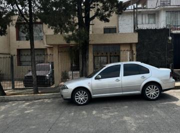 Casa en Lomas del Huizachal · Casa en Lomas del Huizachal
