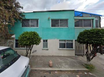 Casa de 4 habitaciones, Iztapalapa · Casa de 120 m² con 4 Recámaras en Venta en Constitución de 1917, Iztapalapa