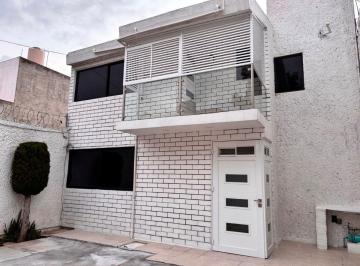 Casa de 4 habitaciones, Pachuca · Casa en Renta en Valle de San Javier