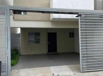 Casa · 150m² · 3 Recámaras · 2 Estacionamientos · Casa Amueblada y Equipada en Renta | Espacio Cumbres | Seguridad 24/7 y Amenidades