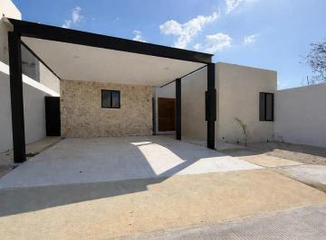 1 · Casa de Una Planta con Amplios Espacios en Venta Merida Yucatan