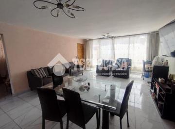Foto · Casa - Venta