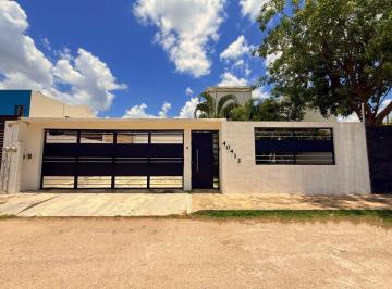 Casa de 3 habitaciones, Mérida · Casa Amueblada en Renta con Piscina en Bellavista Dzitya