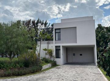 Casa de 3 habitaciones, Zapopan · Casa Venta Fraccionamiento Arauca 2