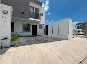 Casa de 3 habitaciones, León · Casa Amueblada en Renta "Portugal Residencial"