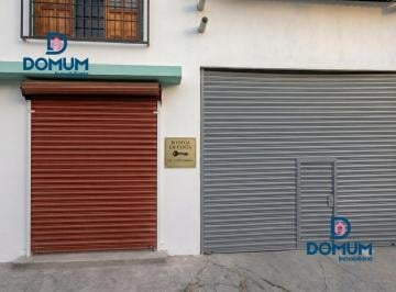 Bodega comercial · 238m² · Bodega Comercial en Independencia