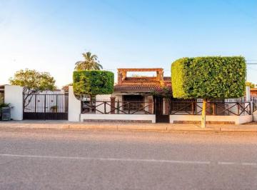 Casa · 3 Recámaras · 4 Estacionamientos · Casa en Venta en Etchojoa Sonora