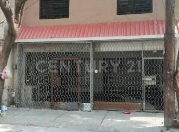 Casa · 191m² · 2 Recámaras · 2 Estacionamientos · Casa en Venta en Col. Lomas de Cumbres en Monterrey