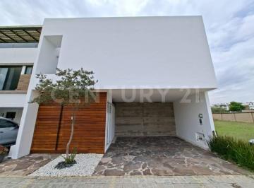 Casa · 229m² · 3 Recámaras · 2 Estacionamientos · Casa Venta Parque Oaxaca Lomas de Angelópolis III, Puebla