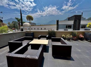 Casa · 620m² · 3 Recámaras · 3 Estacionamientos · Casa en Venta en Colorines