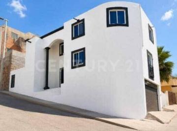 Casa · 177m² · 3 Recámaras · 2 Estacionamientos · Casa en Venta en Hidalgo del Parral, Chihuahua