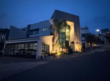 Casa Venta 370m² de 3 habitaciones · Casa en Venta en Catalonia, San Jerónimo