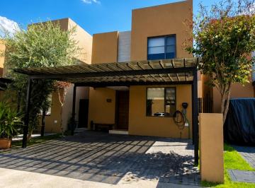 Casa en condominio de 3 habitaciones, El Marqués · Residencia Familiar Premium en Venta | Paseo Pitahaya, Zibatá | Lista Para Habit