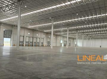 Nave industrial · 5142m² · 24 Estacionamientos · Nave en Renta en Escobedo