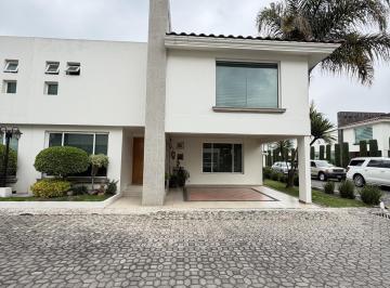 Casa en condominio · 318m² · 3 Recámaras · 3 Estacionamientos · Casa en Venta, Residencial La Herradura, Metepec