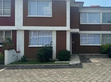 Casa en condominio · 3 Recámaras · 2 Estacionamientos · Villas San Agustín Metepec