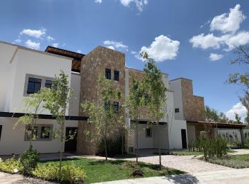 Casa · 252m² · 3 Recámaras · 2 Estacionamientos · Casa en San Miguel de Allende
