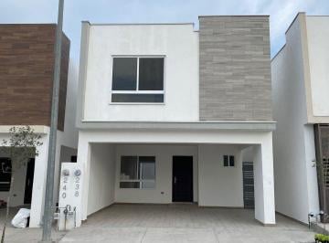 56522a850463722e2490d669053933b1f9b676291aba538565ab70c6ba88d878 · Casa en Renta en Cumbres Lux
