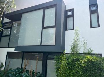 CASA Fachada interior · Casa 110 m² a 10 Min de Santa Fe, con Rooftop, Doble Altura y Servicios Incluidos