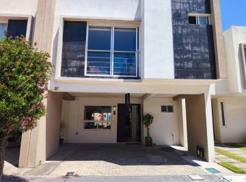 Casa en condominio de 3 habitaciones, Toluca · Casa en Renta en Paseo Arboleda