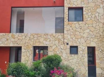 Casa en condominio · 220m² · 3 Recámaras · 2 Estacionamientos · Casa en Condominio - Fraccionamiento Punta del Cielo