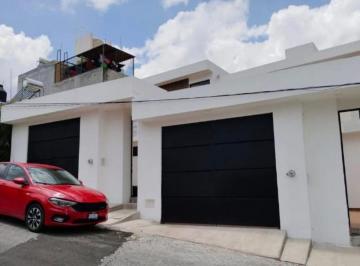 Casa de 3 habitaciones, Morelia · Venta de Casa en La Col. Congreso Constituyente de Michoacán.