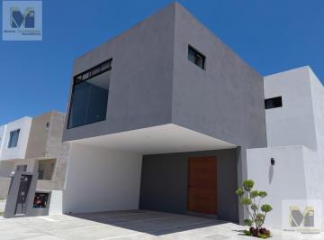 Casa · 186m² · 3 Recámaras · 2 Estacionamientos · Casa en Renta en Zen House II