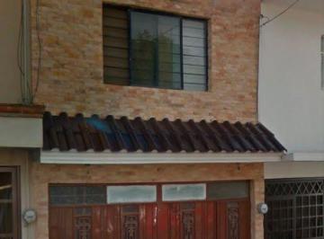 Casa de 3 habitaciones, León · Casa en Venta en Rinconada del Sur