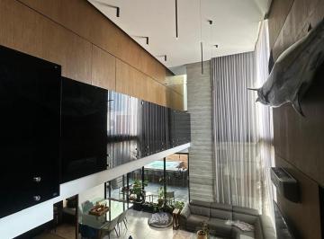 Casa · 200m² · 2 Recámaras · 2 Estacionamientos · Residencia de Diseño Exclusivo: Doble Altura, Concreto Escultórico y Gran Amplitud