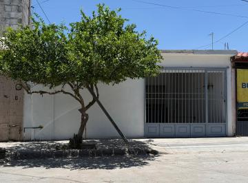 Casa de 3 habitaciones, Torreón · Casa en Renta en Las Arboledas - Torreon