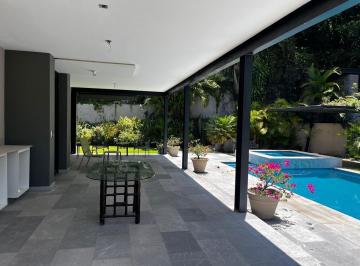 Casa · 747m² · 5 Recámaras · 6 Estacionamientos · Casa en Enta en Cuernavaca Morelos