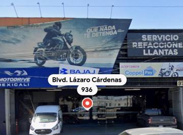 Local comercial · 669m² · 4 Estacionamientos · Se Vende Local Comercial en Blvd. Lazaro Cardenas - (4)