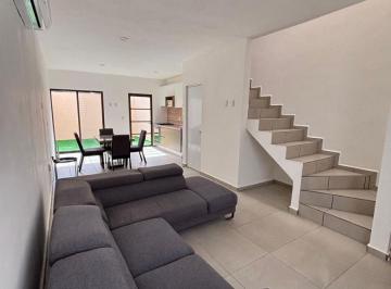 Casa de 2 habitaciones, Benito Juárez · Renta Casa Amueblada en Kulkana