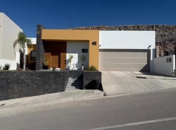 Casa de 3 habitaciones, Chihuahua · Casa en Venta Lomas del Pedregal