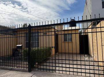 Casa · 72m² · 2 Recámaras · 1 Estacionamiento · Casa en Alamedas