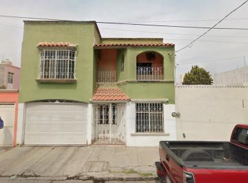 Casa de 4 habitaciones, Durango · Venta de Casa en Durango