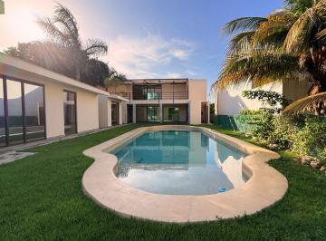 Casa de 2 habitaciones, Mérida · Residencia en Renta en El Club de Golf La Ceiba con 1200 m²