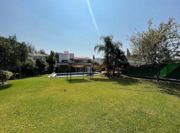 1a561226b7cdeb99145ad1f2997162be0b43f694355eda7e69a13351bdd8f4d7 · Casa en Renta en Lomas de Cocoyoc