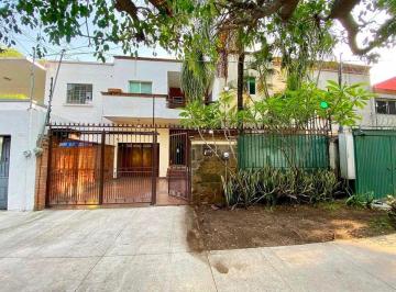 5f43382d4c289dcb9d6df114b2a80cdac2f32a5c792aac487dce3f9d8a58924f · Casa en Venta en Calle Francia, Colonia Moderna