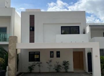 Casa de 4 habitaciones, Benito Juárez · Casa en Renta con Alberca y Casa Club Aqua Cancun Disponible Inmediata