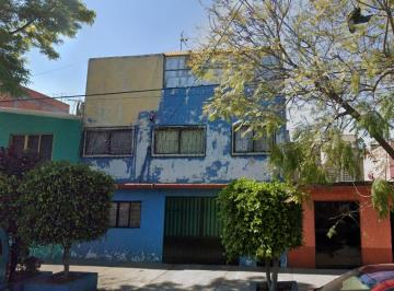 Casa de 3 habitaciones, Iztacalco · Venta de Casa de Remate Hipotecario en Oriente 249 Agricola Oriental, Iztacalco, Ciudad de México