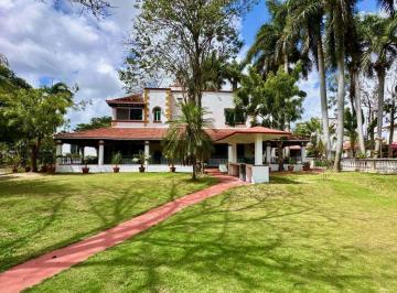 Casa · 3000m² · 8 Recámaras · 6 Estacionamientos · Gran Propiedad en Venta – Col. Doctores Alfredo V. Bonfil, Cancún