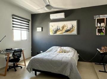 Casa · 168m² · 4 Recámaras · 3 Estacionamientos · Venta de Casa en Gran Santa Fe 3