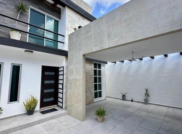 Casa · 188m² · 4 Recámaras · 2 Estacionamientos · Venta de Casa en Gran Santa Fe 3 con Ampliaciones